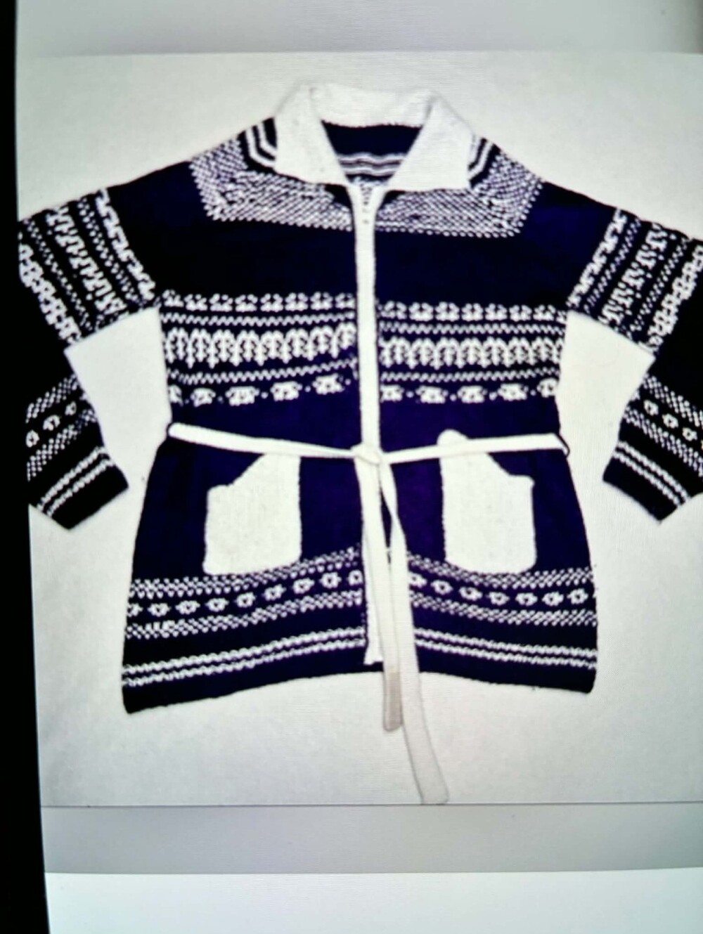 Vintage Women's Purple/blue and White Patterned Sweater Zip Up